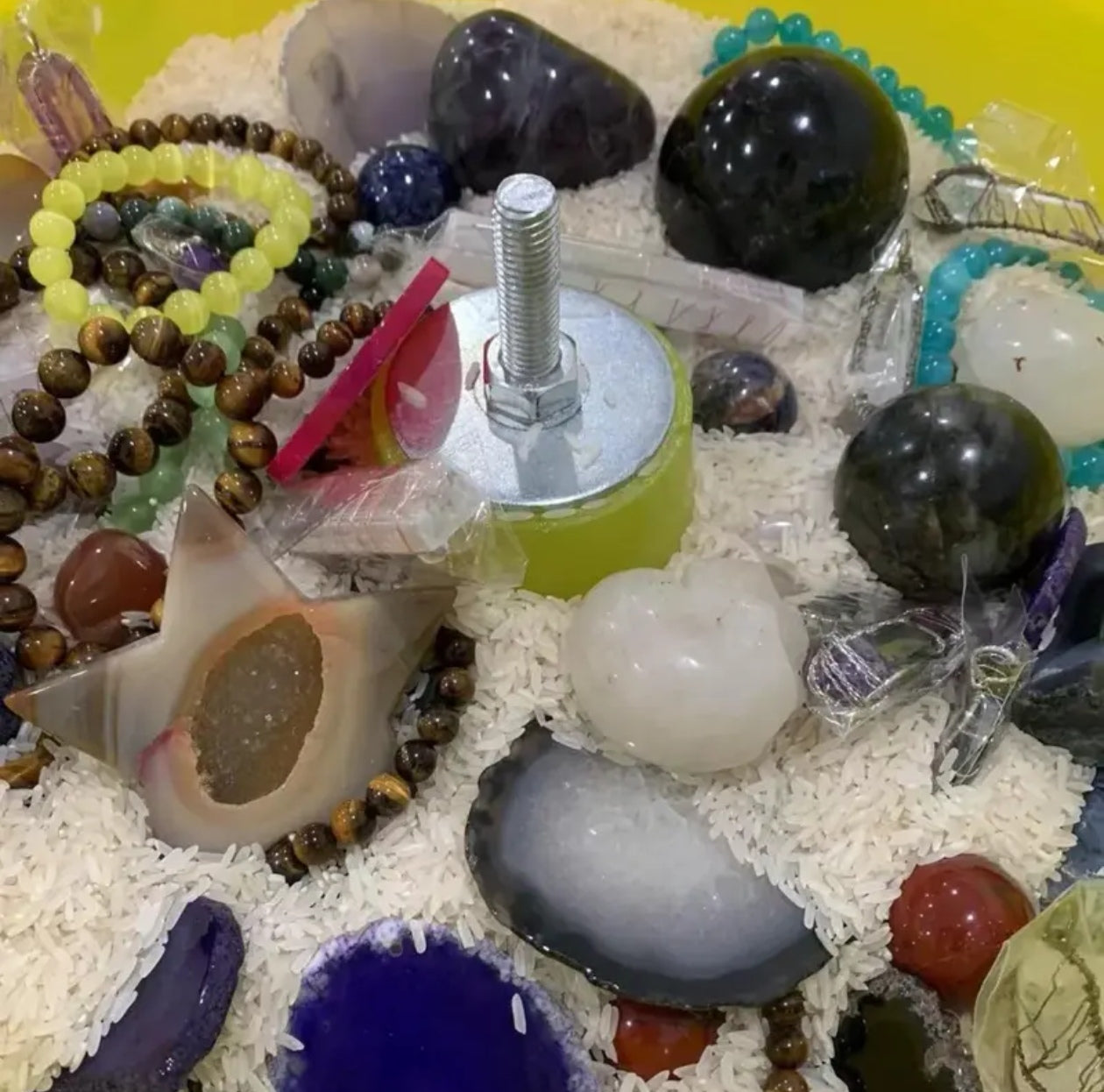 Crystal Surprise Lucky Scoop -	Mystery Crystal Scoop with Healing Stones,Rare Crystals Surprise, Perfect for Gifts & Collectors